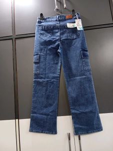 320. Cargo Jeans for women