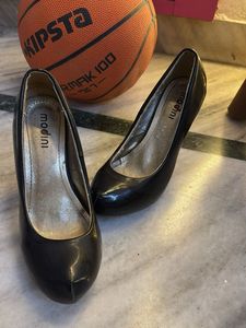 Modini Black Heels - VERY COMFORTABLE  HEEL
