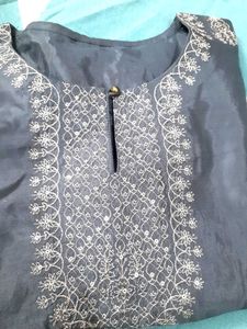 Elegant Embroidered Kurta