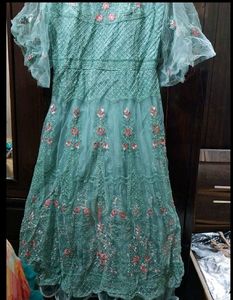 Princess Gown Wid Frill Sleeves✨✨