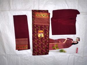 Maroon Printed Saree with Blouse Piece & Peticoat