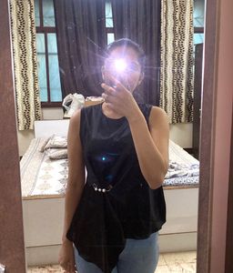 Black Sleeveless Top with pearl Details😍