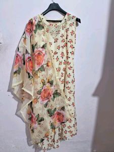 Anarkali Kurta With Organza Dupatta Set