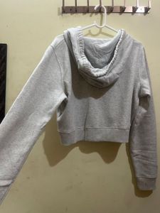 Hollister Cropped Sweater Grey
