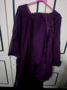 Elegant Purple Embroidered Kurta