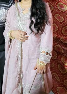 Elegant Pink Salwar Kameez