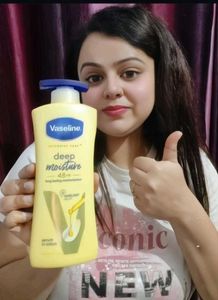 Vaseline Deep Moisture Lotion