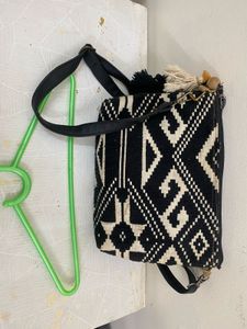 Juteso SlingBag