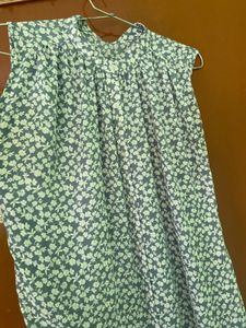 Grey Floral Dress🍀