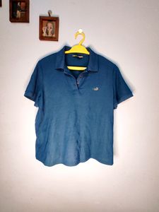 T Shirt Of Crocodile Brand It For Women