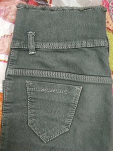 Olive Green High-Waisted Jeans