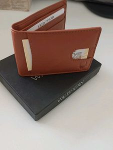 Brand new Wildhorn leather wallet, still in its or