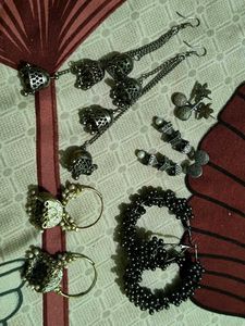 Earrings Collection