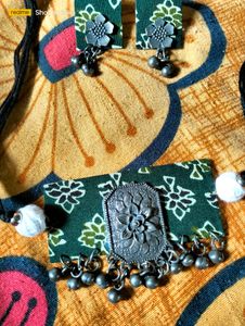New Handmade Choker