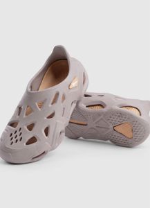 Unique Clogs - Stylish Comfort