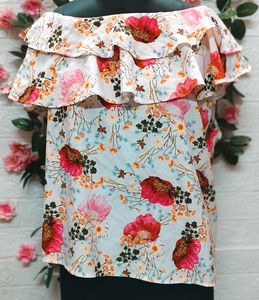 🎁Buy Two Get One Free🎁Floral Off-Shoulder Top
