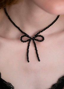 Bow Necklace