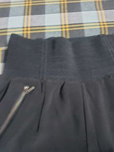 Combo of woollen top and jeggings