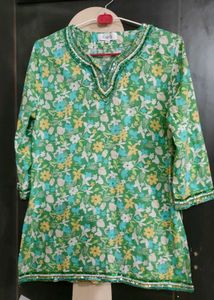 Beautiful Printed Short Kurti