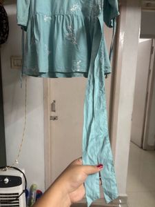 Here&amp;Now Cute Embroidered Top