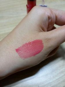 Loreal Lip Oil - Rouge In Love