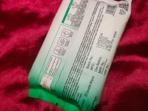 Lacto Calamine Wipes
