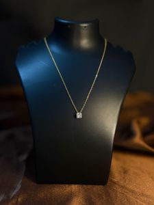 Elegant Crystal Pendant Necklace