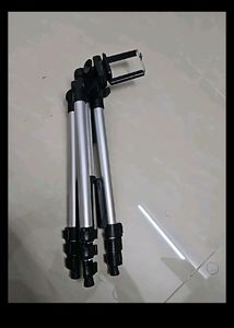 42 Inch Mobile Tripod Stand