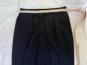 High rise Black Trousers Waist 30(fits 32 too)