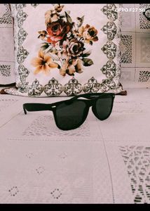 Classic Black Sunglasses