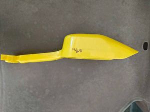 Plastic Cat Litter Scoop – Yellow