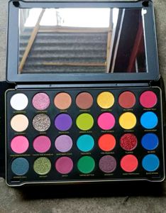 35 Shade. Eyeshadow Palette