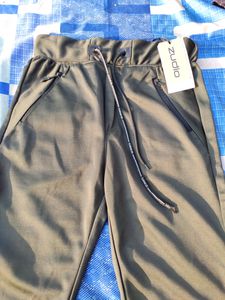 Best Track Pant... 28 Size