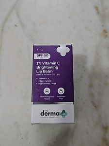 Derma Co Vitamin C Lip Balm
