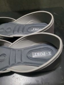 Elegant Silver Embellished Juttis