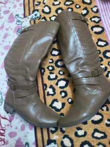 Brown Knee High Boots in 38 no. 5.5 inch