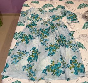 Chikankari Pretty Floral Print Kurta Women !