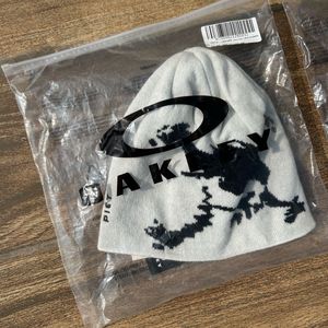 Oakley x Piet Skull Beanie in Bone White