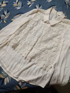 ELEGANT LACE TOP