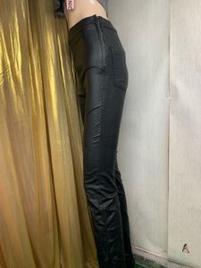 Stylish Black Flare Leggings