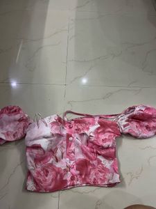 New Urbanic Sweetheart Neck Pink Crop Top