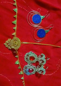 2 Pairs Of Earings Free With Rajputi Rakhdi