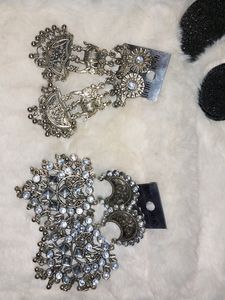 Set Of Two Earrings
