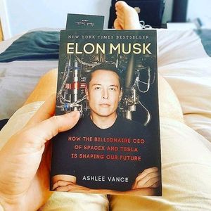 🆕 Elon Musk Biography Book By Ashlee Vance