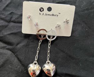 Earrings Set