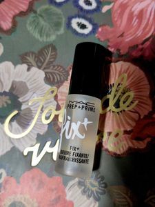 MAC prep and prime fix + spray