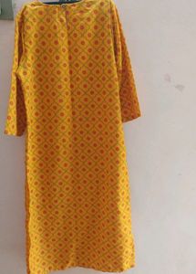 Yellow Kurta Set With Floral Print