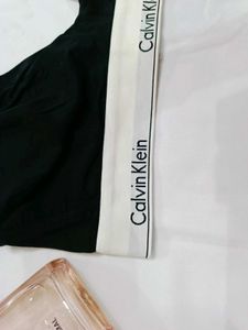 🇳🇿💫💗 Imported Calvin Klein Black Bralette