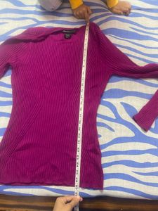 Magenta Knit Top bit woollen