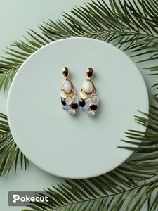 Elegant Oval Drop Earrings